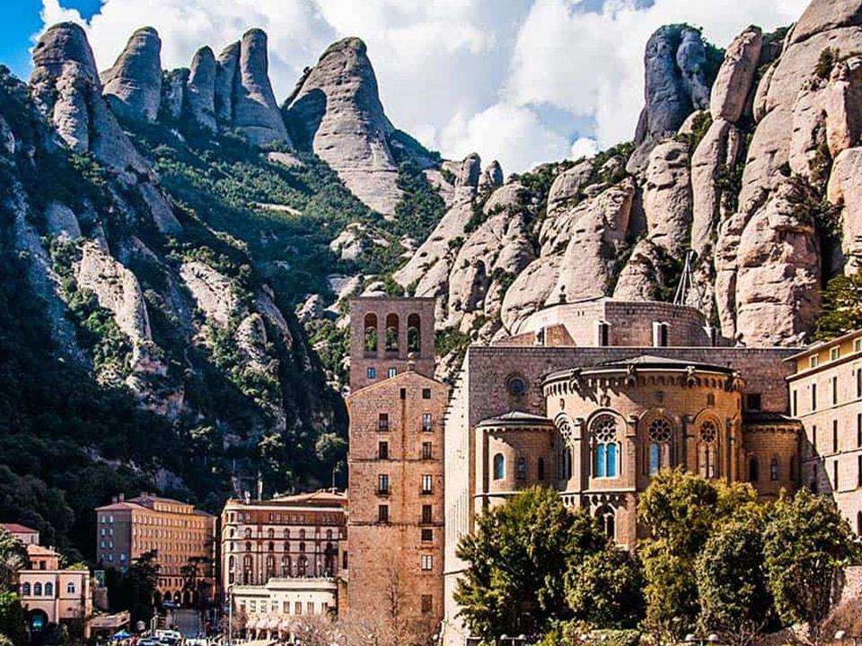La Ruta finalitza al Monestir de Montserrat