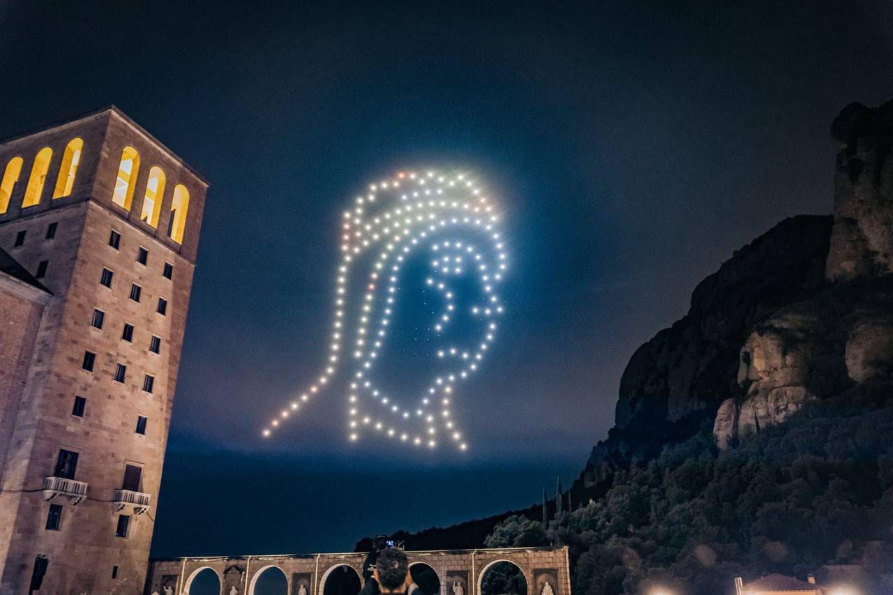 Espectacle amb drons del Mil·lenari de Montserrat