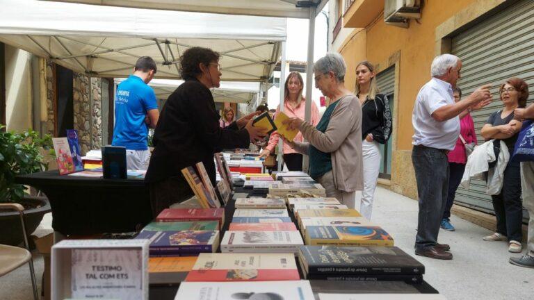 Fira del Llibre del Pirineu a Organyà FOTO Pirineus Digital Fira del Llibre del Pirineu a Organyà FOTO Pirineus Digital