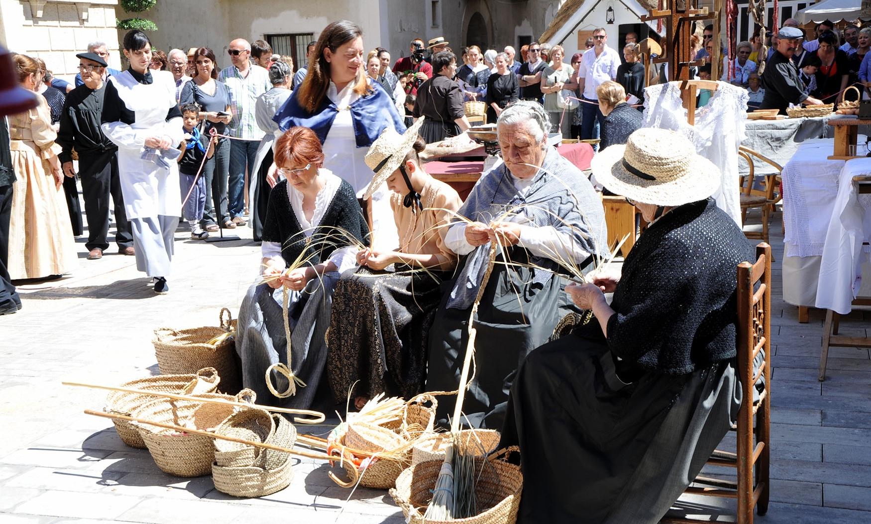 Festa del Mercat a la plaça FOTO Turisme Amposta