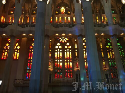 Vidrieres de la Sagrada Família treballades per Vitralls Bonet